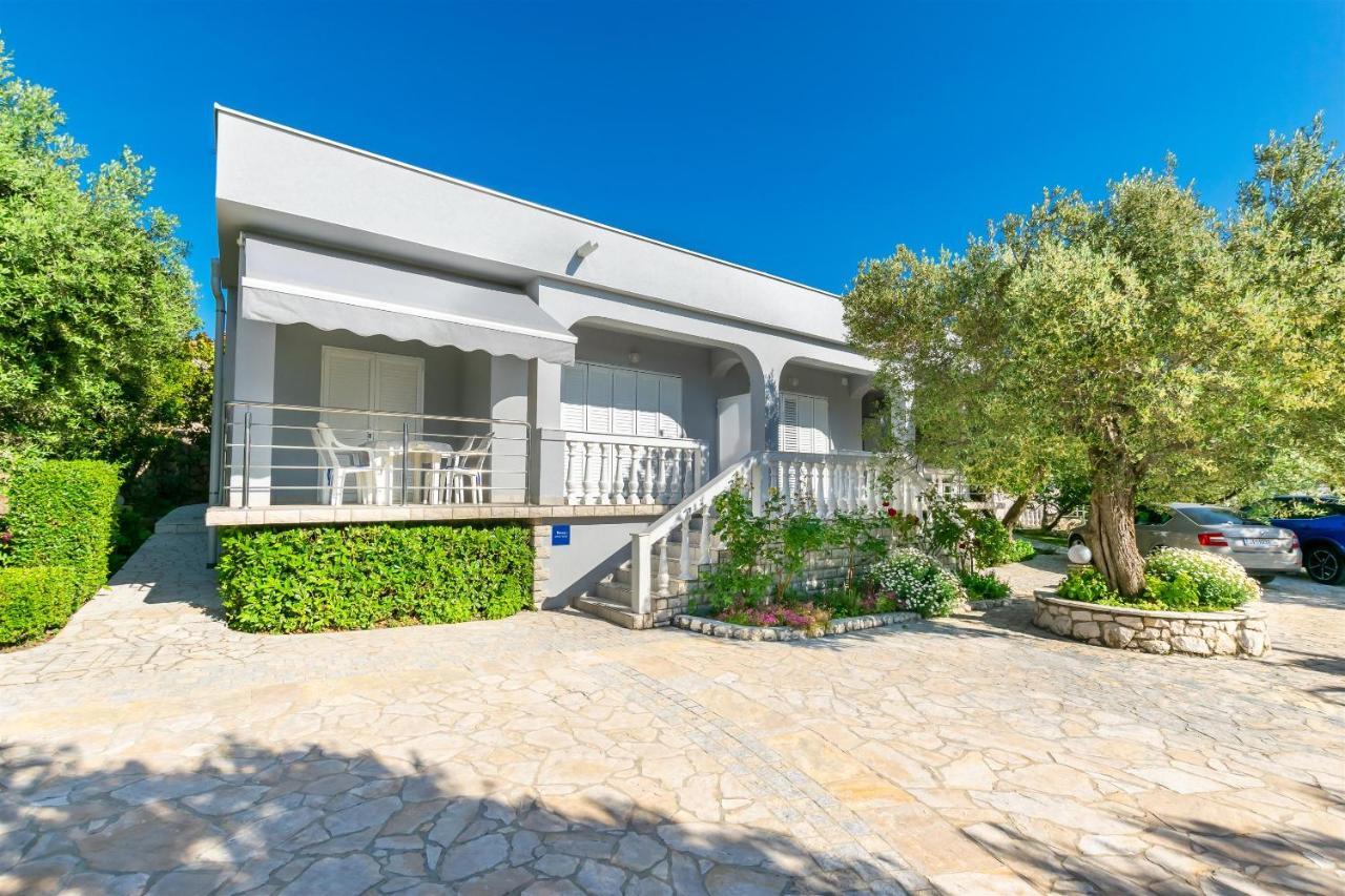 Apartments Anka Kampor Dış mekan fotoğraf